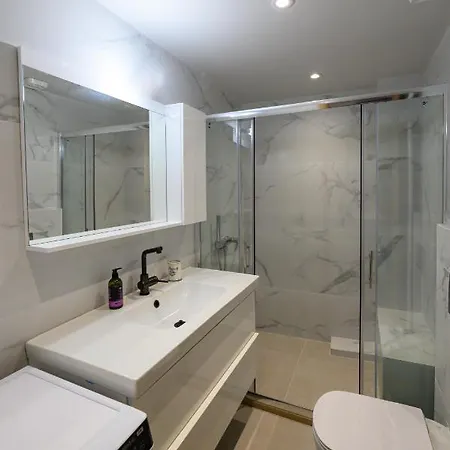 Apartment Plato 42 *